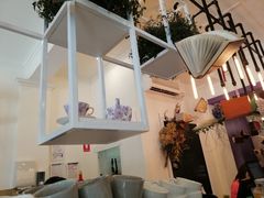 -FLOVIE FLORIST CAFE