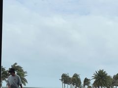 -亚龙湾喜来登·美景台大堂吧