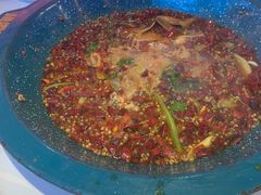 -渔香岛美蛙鱼头火锅(黔灵山公园店)