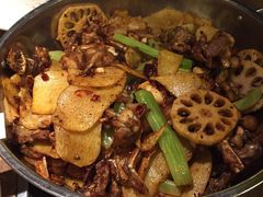 蛙蛙叫干锅年代(东直门簋街店)-蛙蛙叫干锅年代(簋街总店)