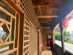 -鲤鱼塘农家山庄