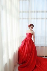 -LOVINA洛维娜婚纱礼服