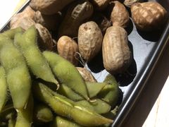 毛豆花生拼-晃晃悠悠酒肉合作社