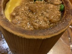 臊子蒸蛋-何师烧烤·香辣蟹·川菜·30年老品牌(太古里旗舰店)