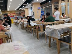 大堂-江城燕子大排档(江汉路步行街店)