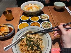 -蟹黄鱼·海派深夜面馆(巨鹿路店)