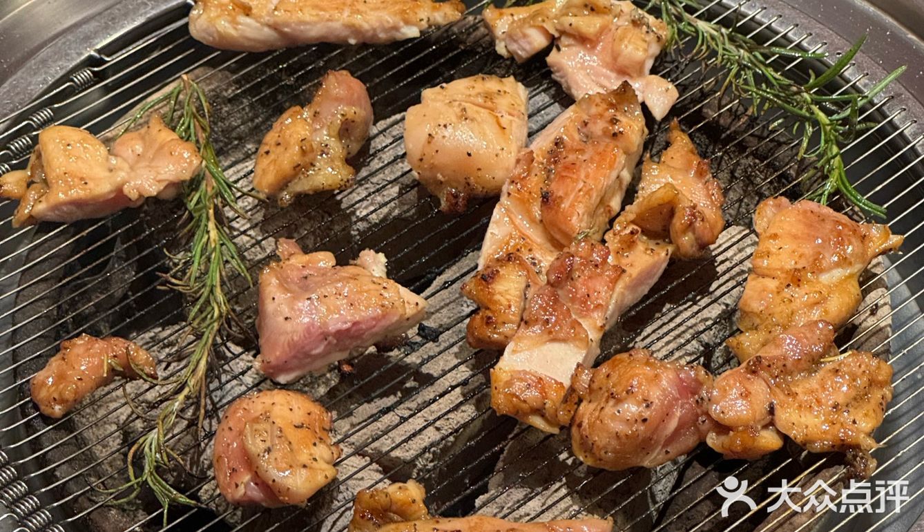 美味狂欢 | 洞穴烤肉的极致享受