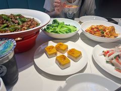 -阿瓦山寨·湘菜现炒·剁椒鱼头王(咸阳总店)