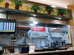 -南城香·饭香串香馄饨香(红军营店)