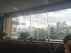 -包整·丝娃娃(一览甲秀楼风景店)