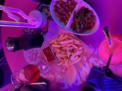 -UP嘻哈酒吧(粉巢店)