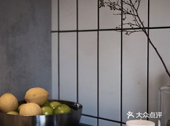 看完暗黑系工业风，其它风都“过时”了？