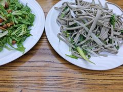 -溢心园香河肉饼总店