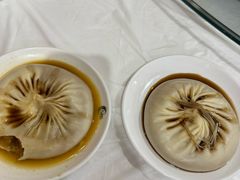 陈士荣蟹黄汤包-鸿运酒楼