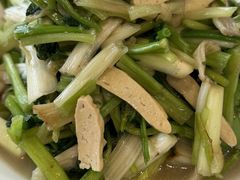 -品鲜村农家菜·阳澄湖大闸蟹(总店)