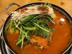 土豆排骨火锅-喇喇排骨火锅·传统韩式脊骨汤(望京西园总店)