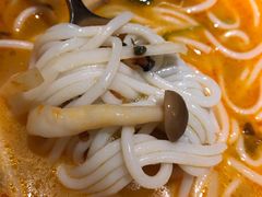 泰式冬阴功汤米线-云海肴·汽锅鸡·云南菜(高德置地店)