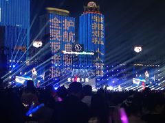 -万绿园