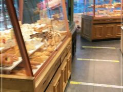 面包甜点陈列柜-多乐之日(华贸天地店)