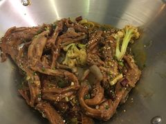-张大师鸭爪爪特色干锅(南湖店)