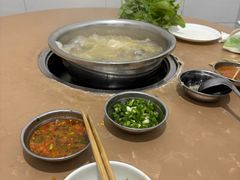 -黑竹沟新场牛肉火锅