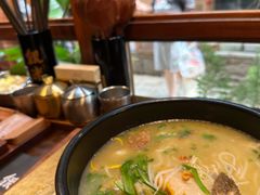 -银米·云南传统过桥米线(双廊黑金冠店)