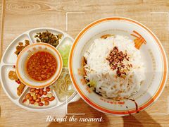 -小杨生煎(白玉兰广场店)