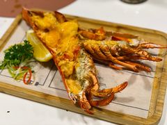 -中茵皇冠假日酒店·棕榈岛湖畔餐厅