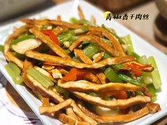 -老乡鸡(上海白玉兰广场店)