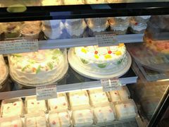 -红宝石·鲜奶小方·海派西点房(金杨店)
