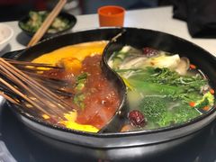 -钢管厂五区小郡肝串串香(奥克斯广场锦城万达店)