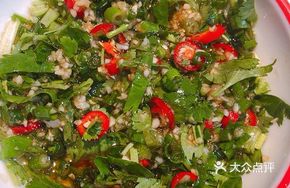 Homemade Spicy Sauce and Dry Chili Oil Mix