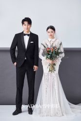 -雪中彩影婚纱摄影·微光艺术中心