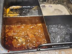 -巴渝瓦肆重庆鲜火锅(宝龙环湖店)