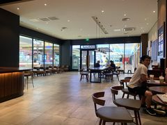 大堂-星巴克(武汉江夏中百广场店)