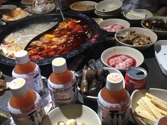 -火云天重庆火锅自助(中山路店)