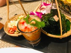 -Chom Cafe and Restaurant