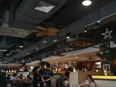 大堂-大头虾越式风味餐厅(光明广场店)