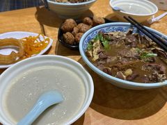 -门框胡同百年卤煮(鸟巢店)