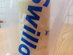 -新加坡斯味洛·鲜奶茶(石牌东店)