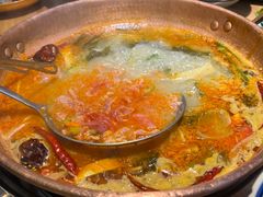 -洱火云南酸菜牛肉火锅(石景山当代商城店)