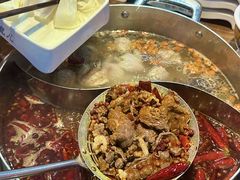 -来龍儿鲜切牛肉自助老火锅
