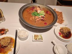 东家绝味鱼头-八分饱·西津会(西津渡店)