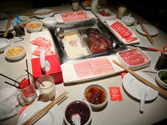 -海底捞火锅鲜切牛肉主题店(长寿路店)