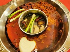 -山城年华老火锅(玉林店)