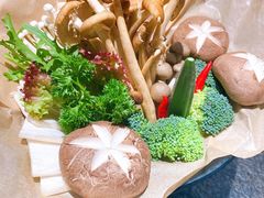 -煲宫猪肚鸡(昆山金鹰国际购物中心店)