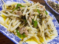 太湖芦苇根炒肉丝-呼吸森林·生态农庄农家乐私房菜