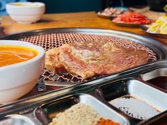 -唯成•韩国炭火烤肉 유성고기
