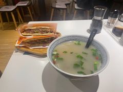 -驴公驴婆(曹杨店)
