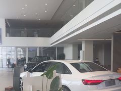 -上海冠松华奥奥迪4S店(张江店)